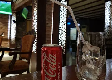 مقهى نور البنفسج