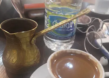 مقهى نور البنفسج