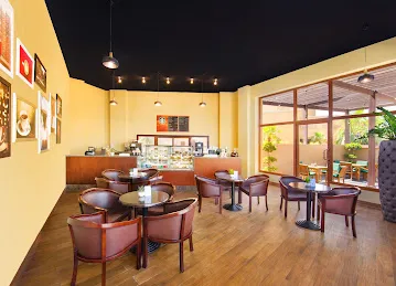 مقهى أيلاندرز كوفي هاوس Islander's Coffee House