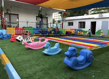 مركز عالم الطفل