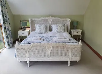 مسجد حارثة بن الحارث