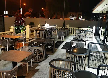 مطعم بلو دايموند