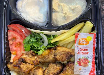 مطعم بروستد وشاورما السلطان مهرجان الشيخ زايدBroasted & shawarma Al sultan restaurant