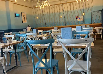 مطعم فسفور قدورة للمأكولات البحرية - Phsphorus Kadoura Seafood Restaurant