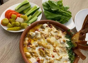مطعم فيمس فود