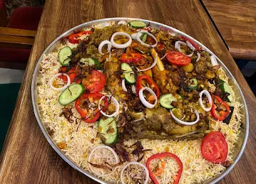 مطعم غمدان للمأكولات اليمنية والشامية مندي مشاوي