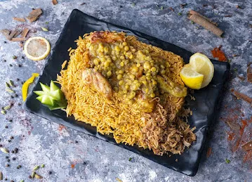 مطعم جشيد ومالح للمأكولات البحرية - Gasheed and Maleh Seafood | Emirati