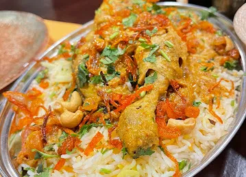 ( مطعم البوادي ) AlBawadi Restaurant & Café