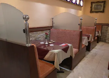 مطعم الفارسي