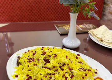 مطعم الفارسي
