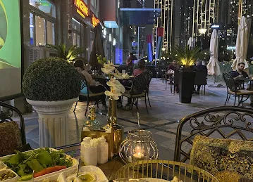 مطعم الفارسي