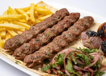 مطعم الجنادرية للمأكولات السعودية