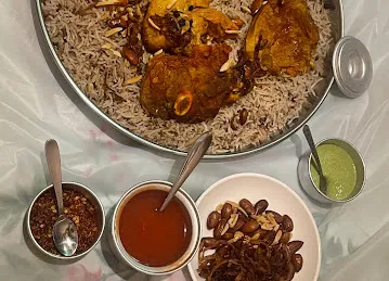 مطعم المباركية للمأكولات الكويتية