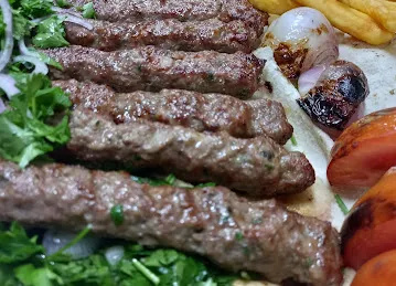مطعم التاج الدمشقي