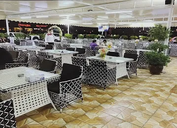 مطعم التاج الدمشقي