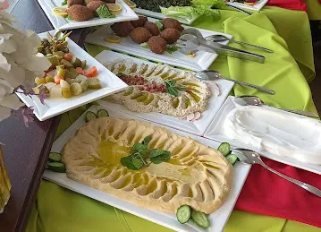 مطعم التاج الدمشقي