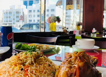 مطعم التاج الدمشقي