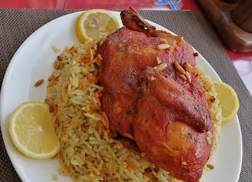 مطعم التاج الدمشقي