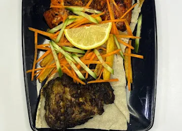 مطعم شاركول بالاس - Charcoal Palace Restaurant