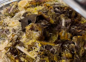 مطعم ومطبخ الهجرين للمندي و المظبي Al Hajrain Restaurant & Kitchen