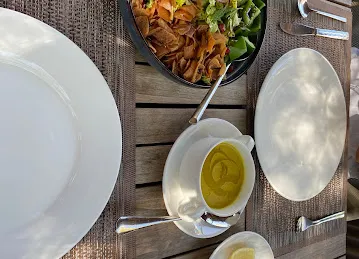 مطعم ومطبخ الهجرين للمندي و المظبي Al Hajrain Restaurant & Kitchen