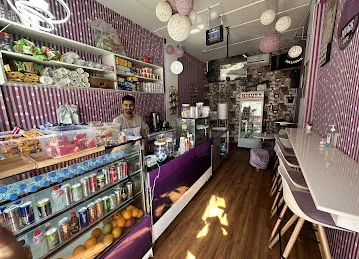 Mugs Coffee Shop