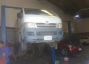 MUSCAT AUTO