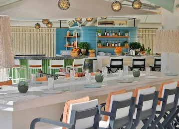 Myami Pool Bar & Lounge