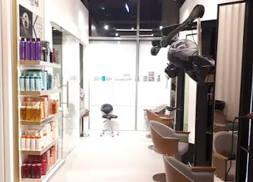 Nada Salon
