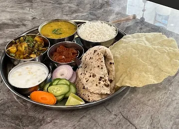 Nanu's Dilli Ka Andaz Restaurant (Pure Vegetarian)