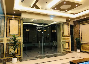 Naser Residence