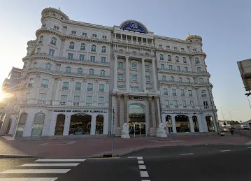 Nasser bin Abdullatif Alserkal Building