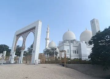 Nasser Rashed Lootah Masjid