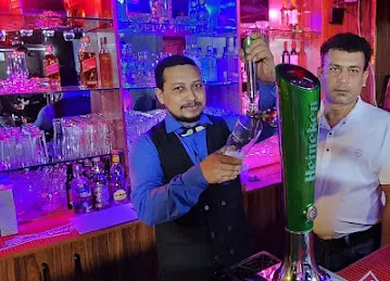night club parastoo