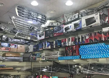 نجمة ديرة لتركيب الاجزاء الاضافية للسيارات