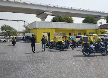 Noon Umm Ramool Warehouse