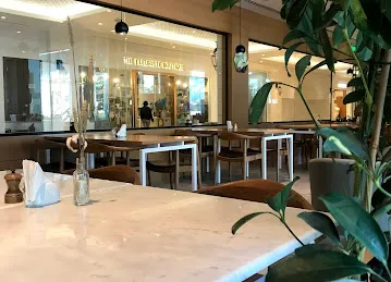 Nourish Restaurant