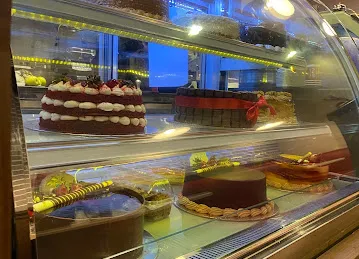 Nova Sweets & Cafe UAEU