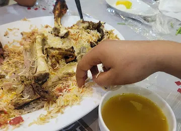 Nujoom Robou Alyemen mandi Restaurant