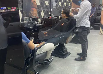 Opera gents salon