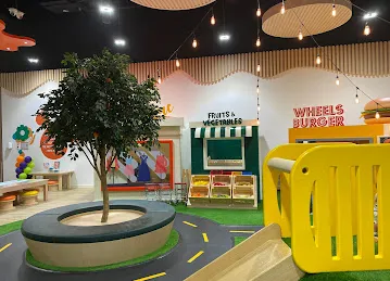 Orange Wheels - Nakheel Mall (Palm Jumeirah)