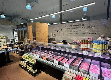 Organic Foods & Café