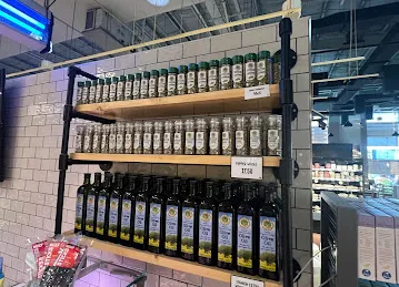 Organic Foods & Café