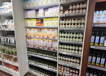 Organic Foods & Café