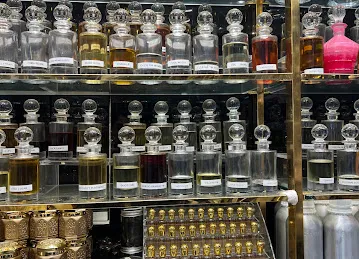 Oud Al Mashreq Perfume bar