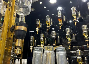 Oud Al Mashreq Perfume bar