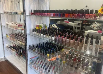Ovilia Ladies Salon
