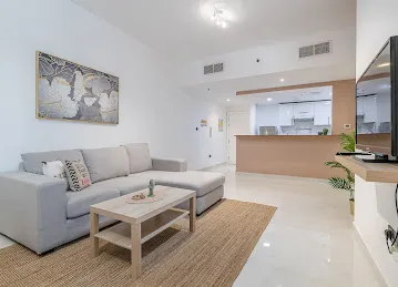 OYO 1046 Home Marina Diamond Tower