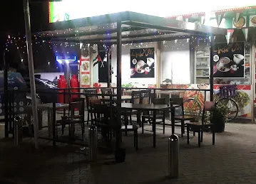 Pak des Restaurant & sweets (old yaseen swets)