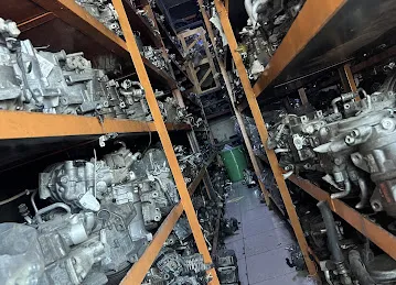 Palace Light Cars Used Spare Parts&Auto Rep-Workshop